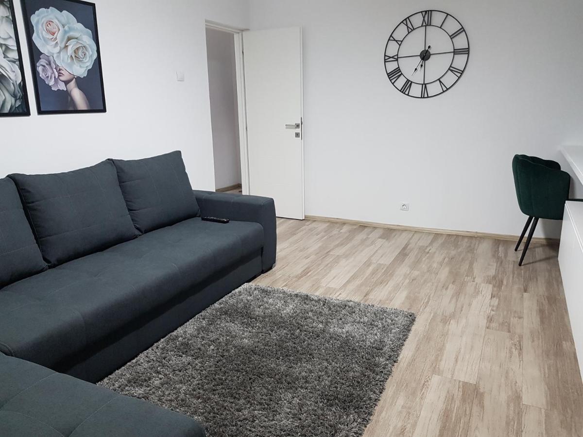 Mary Apartment Galaţi Esterno foto