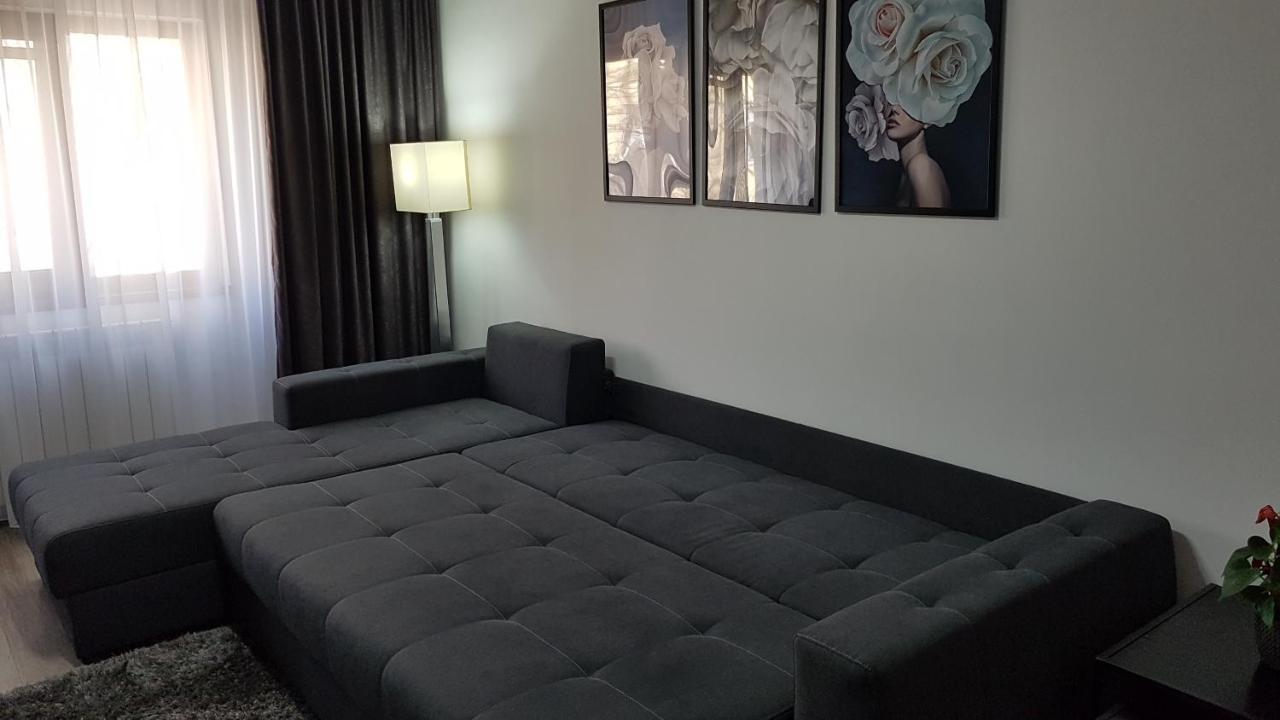 Mary Apartment Galaţi Esterno foto