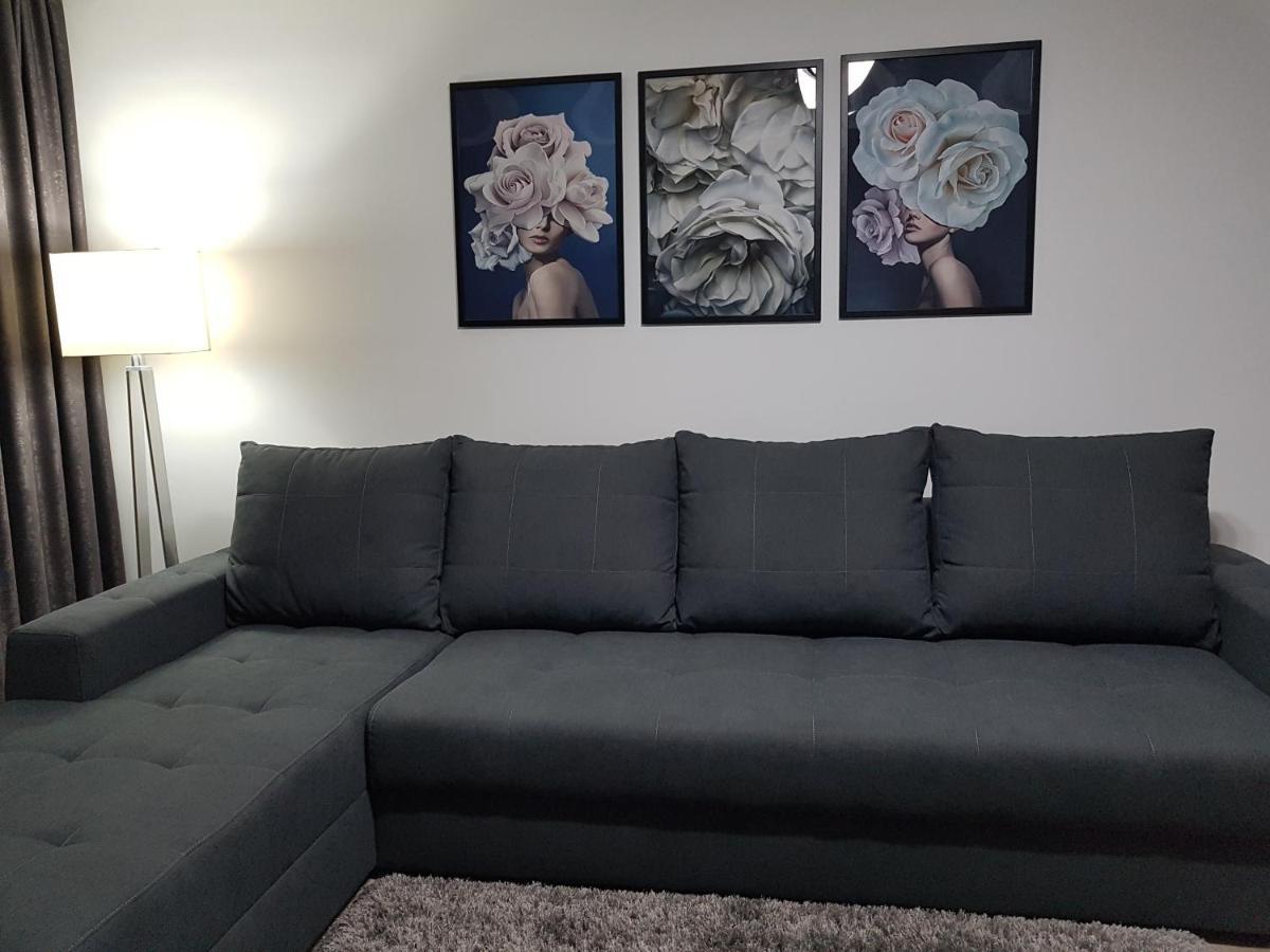 Mary Apartment Galaţi Esterno foto