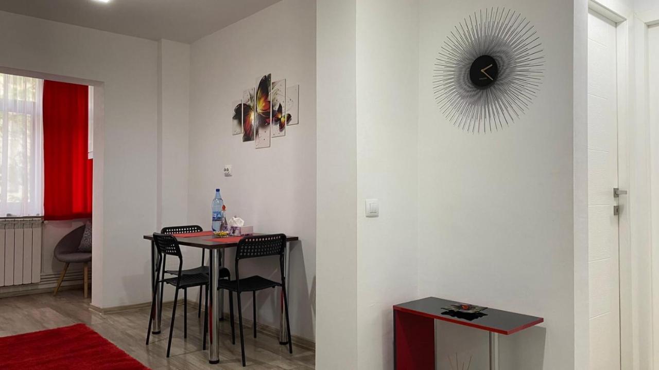 Mary Apartment Galaţi Esterno foto